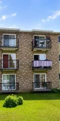 1 room apartment of 77m² in Sherbrooke - Photo 1