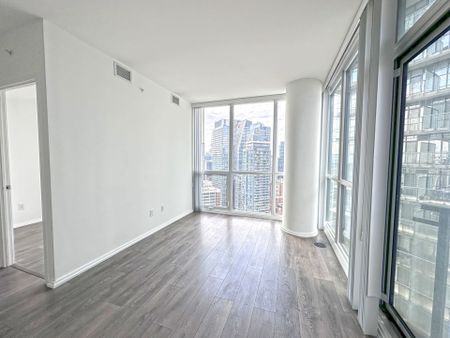 For Lease - 45 Charles Street Unit# 3302, Toronto, Ontario - Photo 2