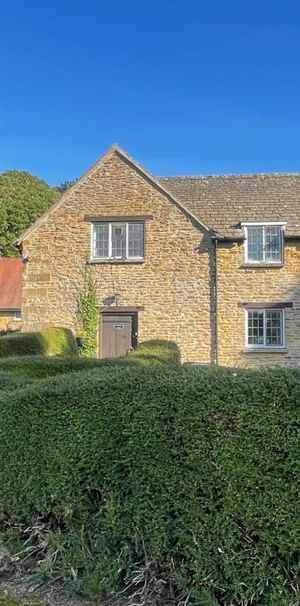 2 bedroom cottage to rent - Photo 1