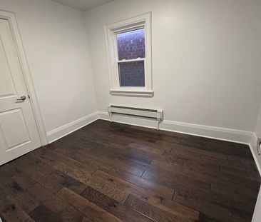 For Lease - 3 Lanark Avenue Unit# Main, Toronto, Ontario - Photo 5