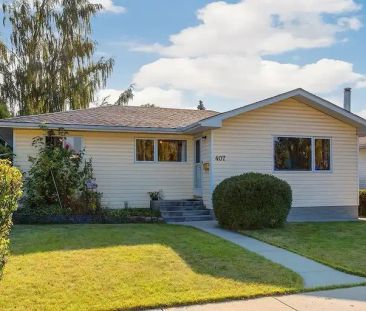 3 Bedroom Main Floor | 407 Acadia Drive Southeast, Calgary - Photo 1