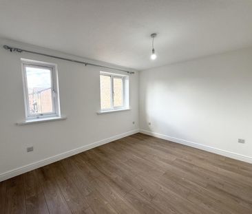 1 Bedroom Flat - Second Floor To Let - Photo 4