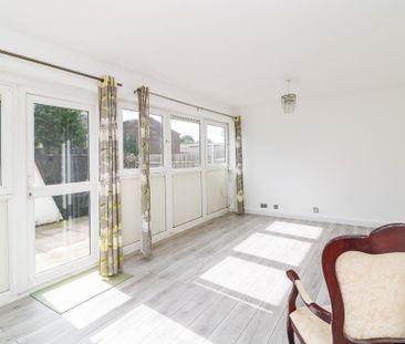 4 bedroom maisonette to rent - Photo 1