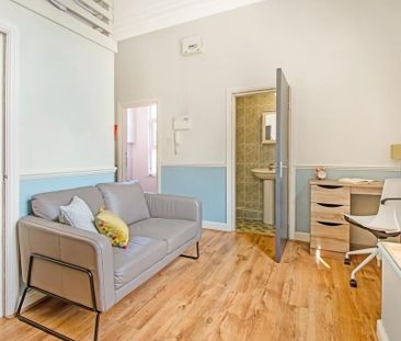 1 bedroom flat to rent - Photo 1