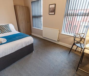 4 bedroom terraced house to rent - Photo 2