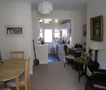 2 bedroom terraced house to rent - Photo 2