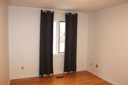 For Lease - 2033 Lumberman Lane, Oakville, Ontario - Photo 5