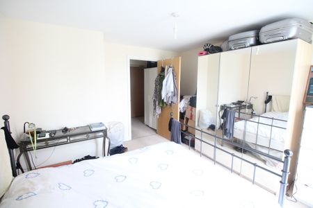 1 bedroom apartment to rent South Fifth Street, Milton Keynes, Buckinghamshire, MK9 - Photo 3