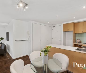 2 BED Spacious North/East Facing with City Views - Photo 3
