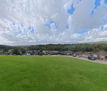 5 bedroom house to rent - Photo 2