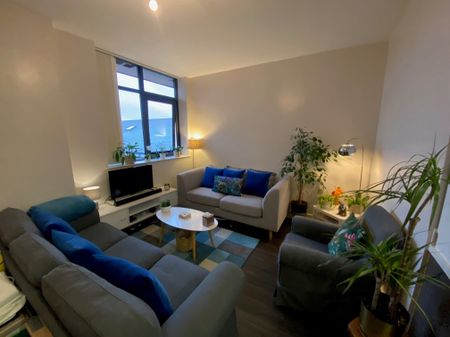 Dawsons Square, Pudsey - Photo 3