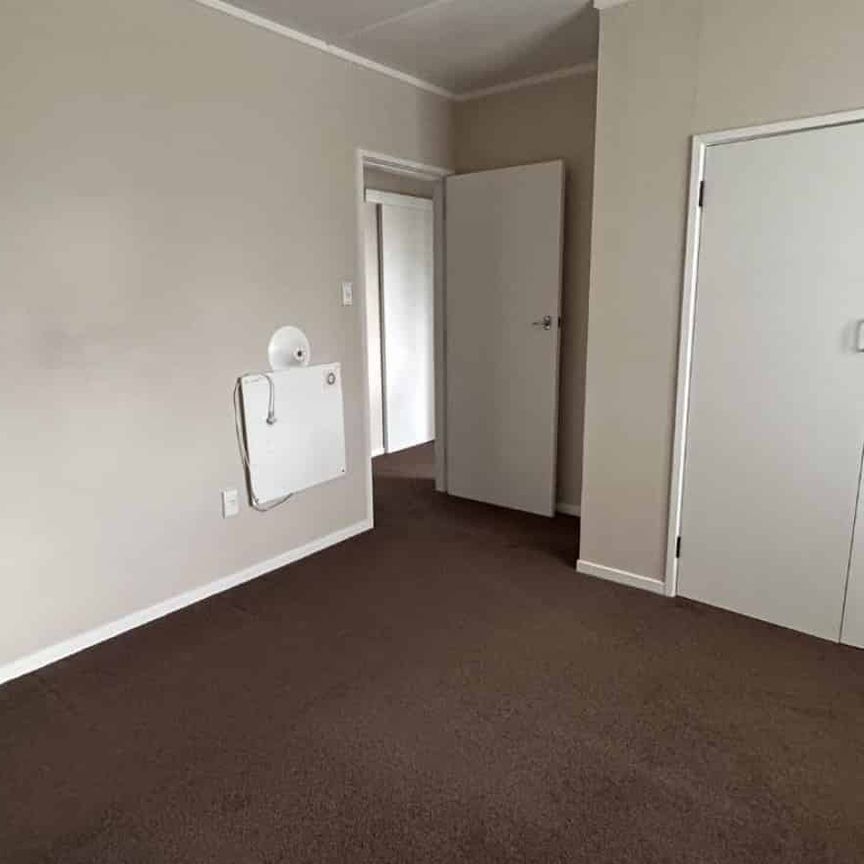 Two bedroom unit - Photo 1