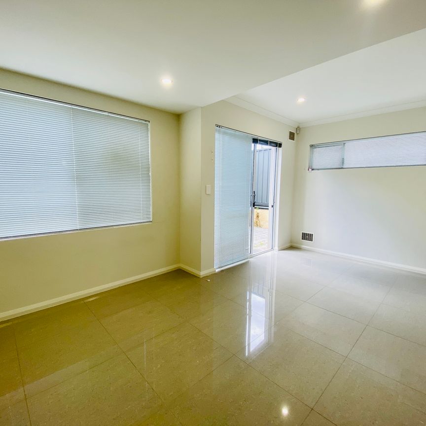 Cozy and Convenient 2-Bedroom Rental Unit in Balcatta - Photo 1