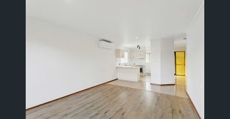 Coastal Living Meets Urban Convenience - Photo 4