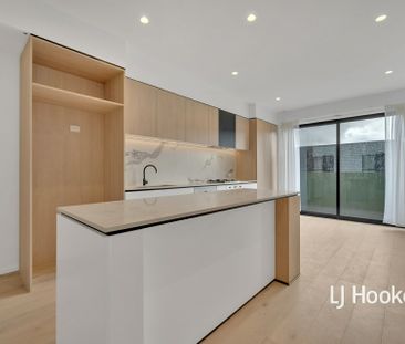 Stunning Luxury and Modern 4-Bedroom House for Lease! - Photo 5
