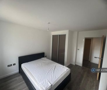 2 bedroom flat to rent - Photo 3