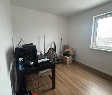 3-Zimmer-Wohnung mit Balkon & Aufzug in Schöneweide - Photo 2