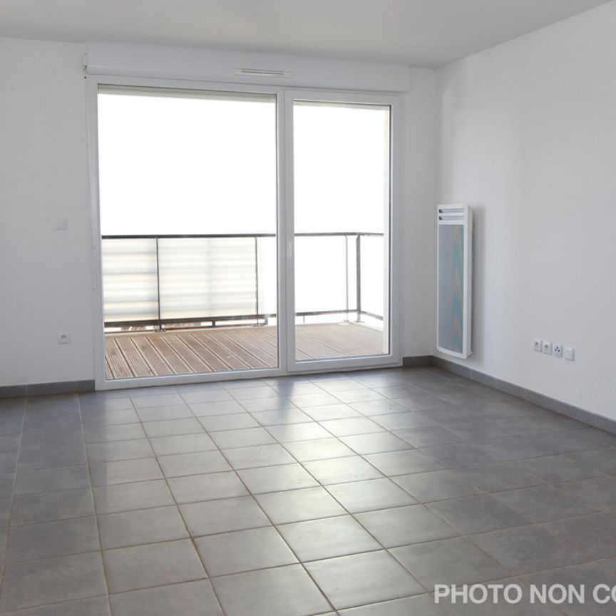 location Appartement T2 DE 39.1m² À PESSAC - Photo 1