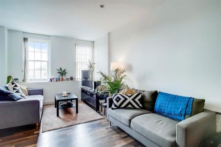 1 bedroom flat to rent - Photo 2