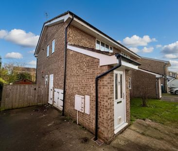 1 bedroom flat to rent - Photo 6