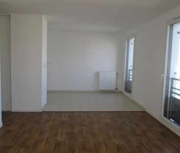 Location Appartement 3 Pièces 61 m² - Photo 2