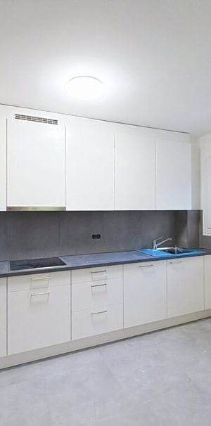 Appartement de 2 pièces au 1er sous-sol - Foto 1