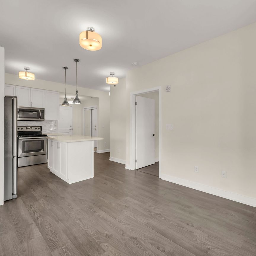 For Lease - 2486 Old Bronte Road Unit# 520, Oakville, Ontario - Photo 1