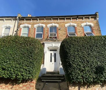 Studio Flat, Alkham Road, N16 - Photo 1