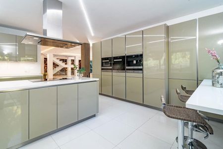 Rio Real Golf, Marbella Este, Marbella, Andalusia 29660 - Photo 2