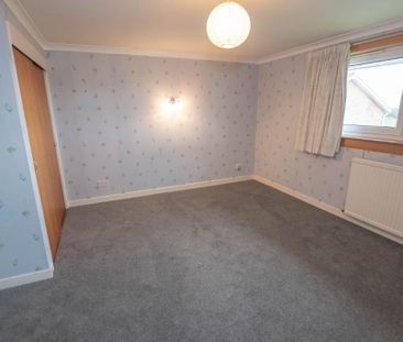 4 bedroom detached house to rent - Photo 6