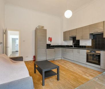 4 bedroom apartment to rent - Photo 1