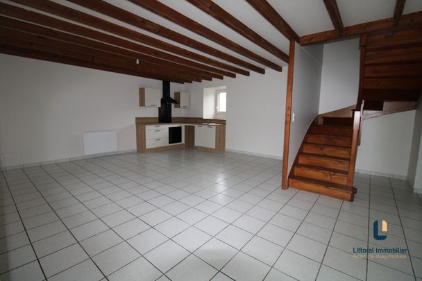 Location Maison 5 pièces 88m² - Photo 1