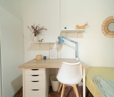 Carrer de Santa Anna, Barcelona, Catalonia 08002 - Photo 3