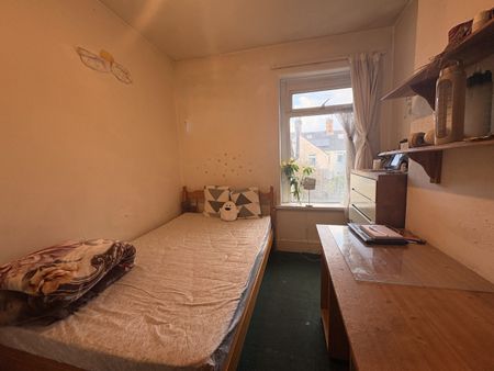 Angus street, Roath, Cardiff - Photo 3