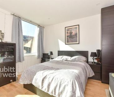 apartment to rent - Photo 3