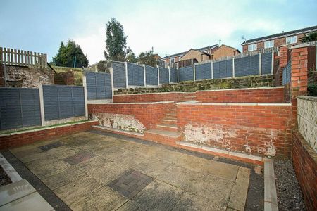 3 bedroom detached house to rent - Photo 3