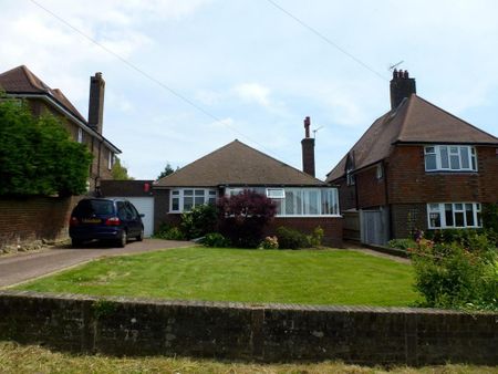 3 bedroom bungalow to rent - Photo 3