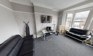 13 Flat 2 Headingley Avenue, Leeds, LS6 3EP - Photo 3