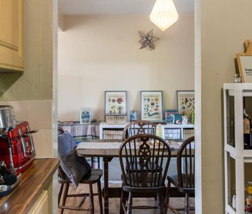 3 bedroom semi-detached house to rent - Photo 5