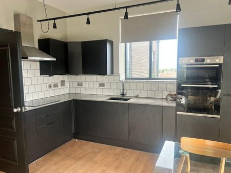 2 bedroom flat to rent - Photo 5