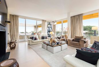 Impresionante ático en alquiler con parking en Pedralbes, Barcelona