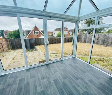 3 bedroom detached house to rent - Photo 4