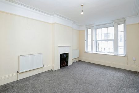 2 bedroom apartment to rent Southsea, PO5 - Photo 2
