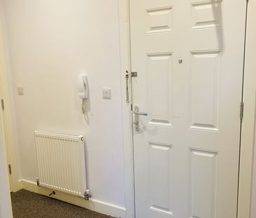 Queensway, Bletchley - Two Bedroom Apartment - Photo 1