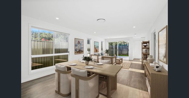 Contemporary home - Photo 1