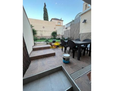 3 BEDROOM BUNGALOW RENTAL IN LOS BALCONES, TORREVIEJA - Photo 4