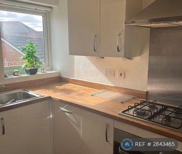 2 bedroom flat to rent - Photo 5