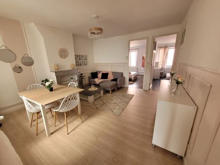 Location Appartement 3 pièces 61m² LOOS 59120 - Photo 2