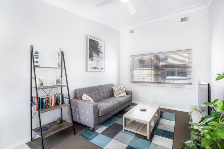 Beach Side Life Style Apartment - Photo 3