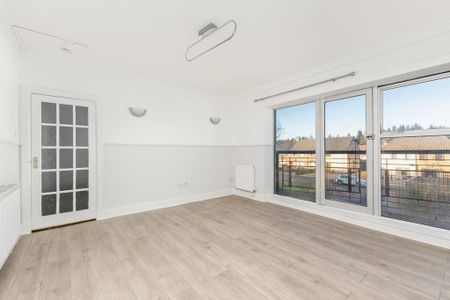 2 bedroom flat to rent - Photo 2